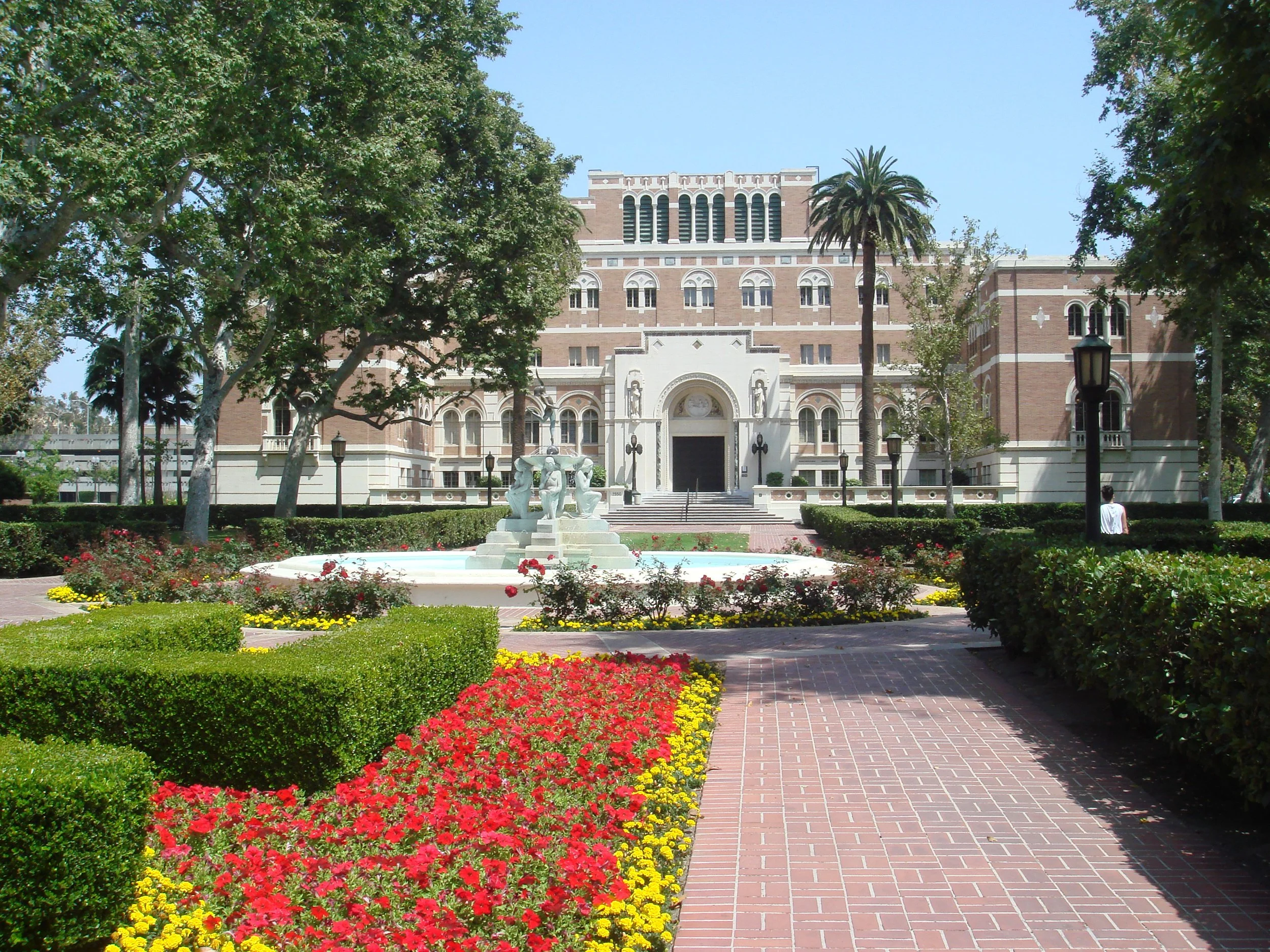 Communicating Out of a Crisis: How USC Strengthened its Relationship with Key Constituents and Revived its Reputation